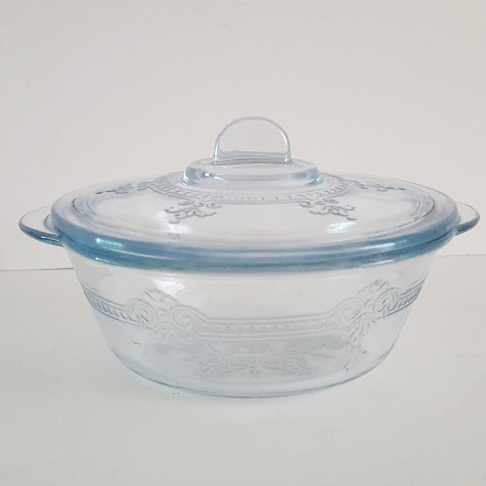Vintage Fire-King Oven Glass Small 8oz Casserole Dish with Lid